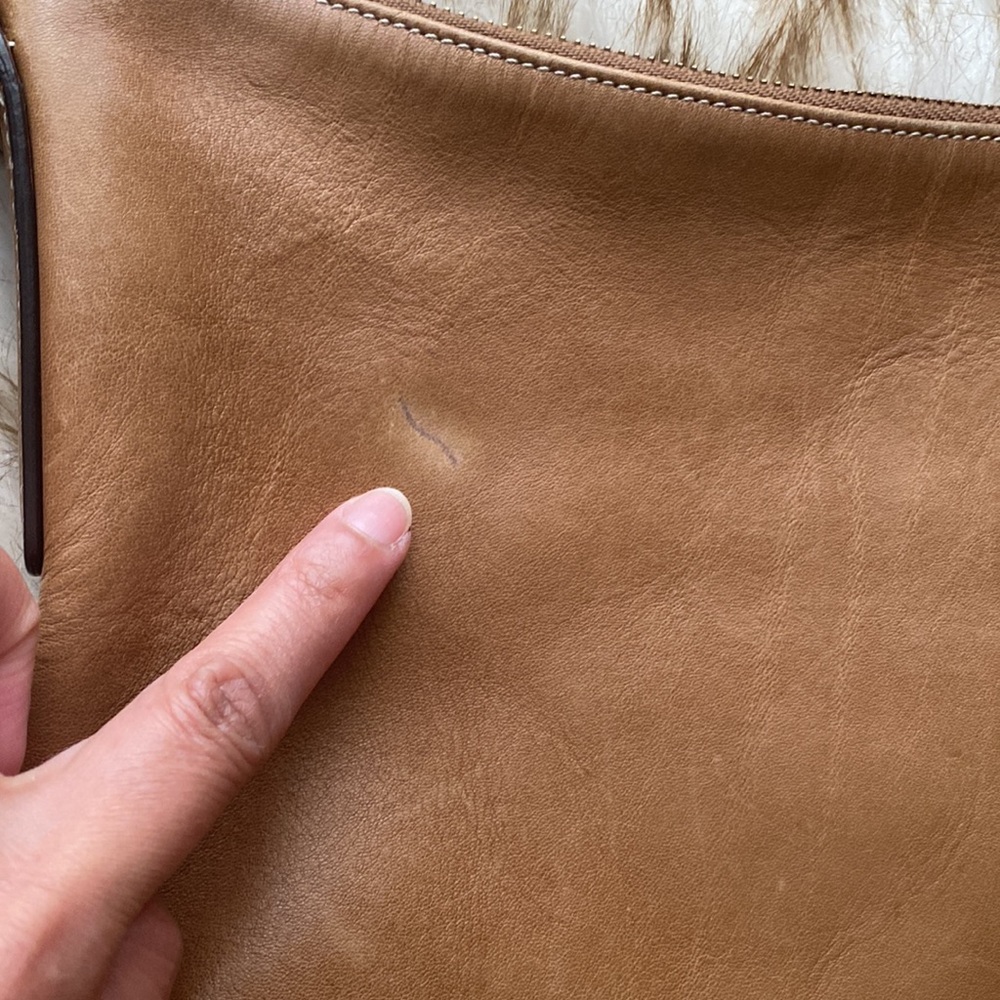 Coach leather sling/shoulder bag, adjustable strap - Picture 6 of 10